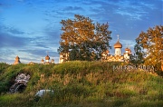 Холм и купола монастыря. Соловки