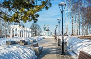 Церковь Апостолов Петра и Павла зимой. г. Сергиев Посад