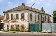 Облупленный старинный жилой дом в Судогде (г.Судогда, Владимирская обл)