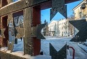 Дворец губернатора сквозь решетку ворот. г. Нижний Новгород