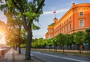 Михайловский замок в первых лучах (Санкт-Петербург)