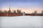 Фотографии Санкт-Петербурга. Следы на снегу у Петропавловской крепости