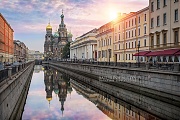 Фотографии Санкт-Петербурга. Собор Спаса на Крови с отражением в канале Грибоедова