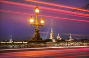 Белые ночи в Санкт-Петербурге. Небо в полосочку. На Троицком мосту с видом на Петропавловскую крепость