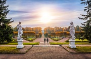 Дворцовый парк и две статуи. Царское Село