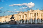 Скульптура коня на Аничковом мосту. г. Санкт-Петербург