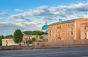 Троице-Измайловский собор и сфинкс. г. Санкт-Петербург