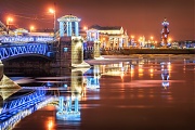 Новогодний Дворцовый мост и Ростральные колонны. г. Санкт-Петербург