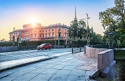 Солнце над Михайловским замком. г. Санкт-Петербург
