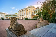 Дворец и львы.  г. Павловск (Санкт-Петербург)