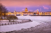 Вид на Исаакиевский собор с острова. г. Санкт-Петербург