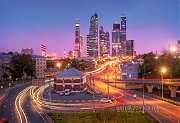 Трассеры ночной Москвы и вид на Сити (г.Москва)