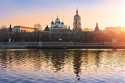 Новоспасский монастырь с реки (г.Москва)