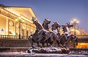 Скульптуры коней Церетели в Александровском саду. г.Москва