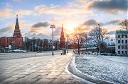 Башни Московского Кремля зимним утром
