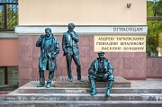 Скульптуры у ВГИКа. г. Москва